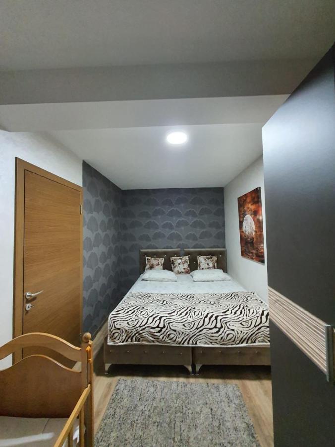 Avio Apartmani 2018 Novi Pazar Buitenkant foto